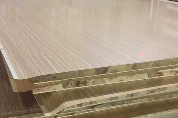 多層板與其他板材相比,它的優勢是什么?